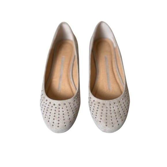 New Directions Tan Suede Studded Hutch Ballet Flats Size 6.5 Casual Neutral Work - Picture 3 of 10